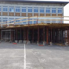 Construction d'un préau au collège de Crécy