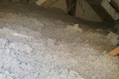 Isolation des combles perdus par laine de roche soufflée